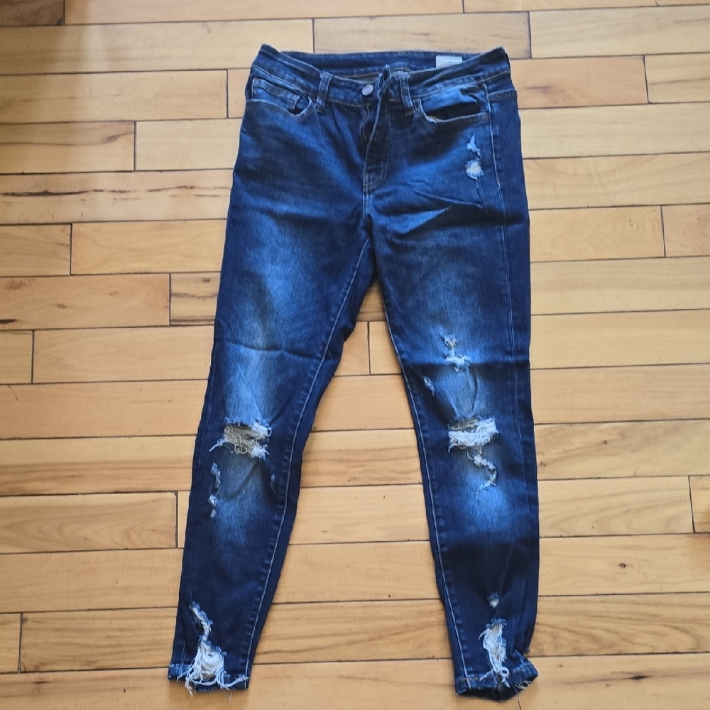 Blue Skinny Jeans with Distressed Detailing